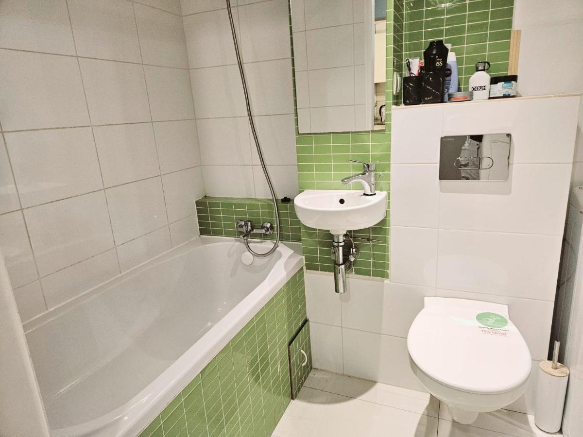 Apartament Zielna By Domin Apartment Warsawa Bagian luar foto